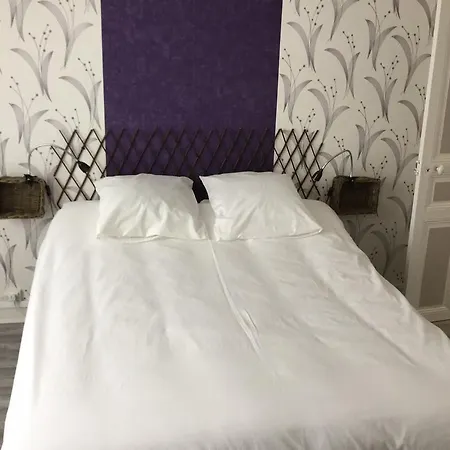 La Royale بيت ضيافة لو مان